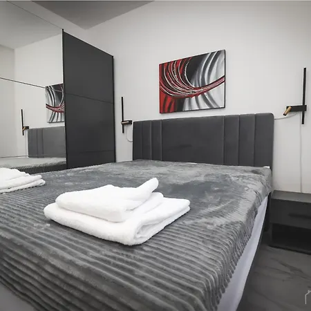 Aqua Vista Lux Raj Апартаменты