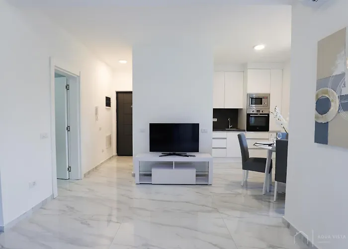 Aqua Vista Lux Raj *